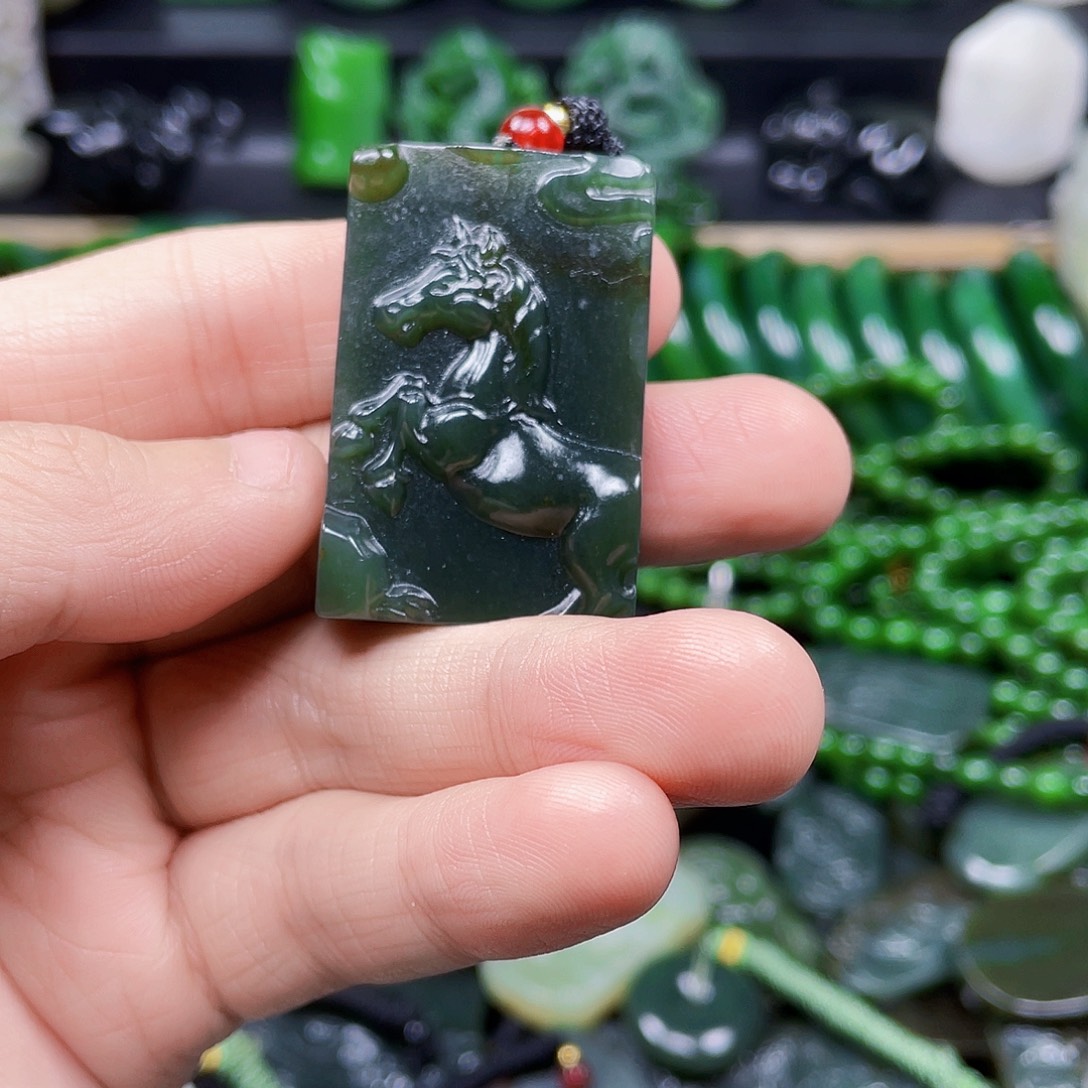 和田玉未镶嵌珠宝半成品