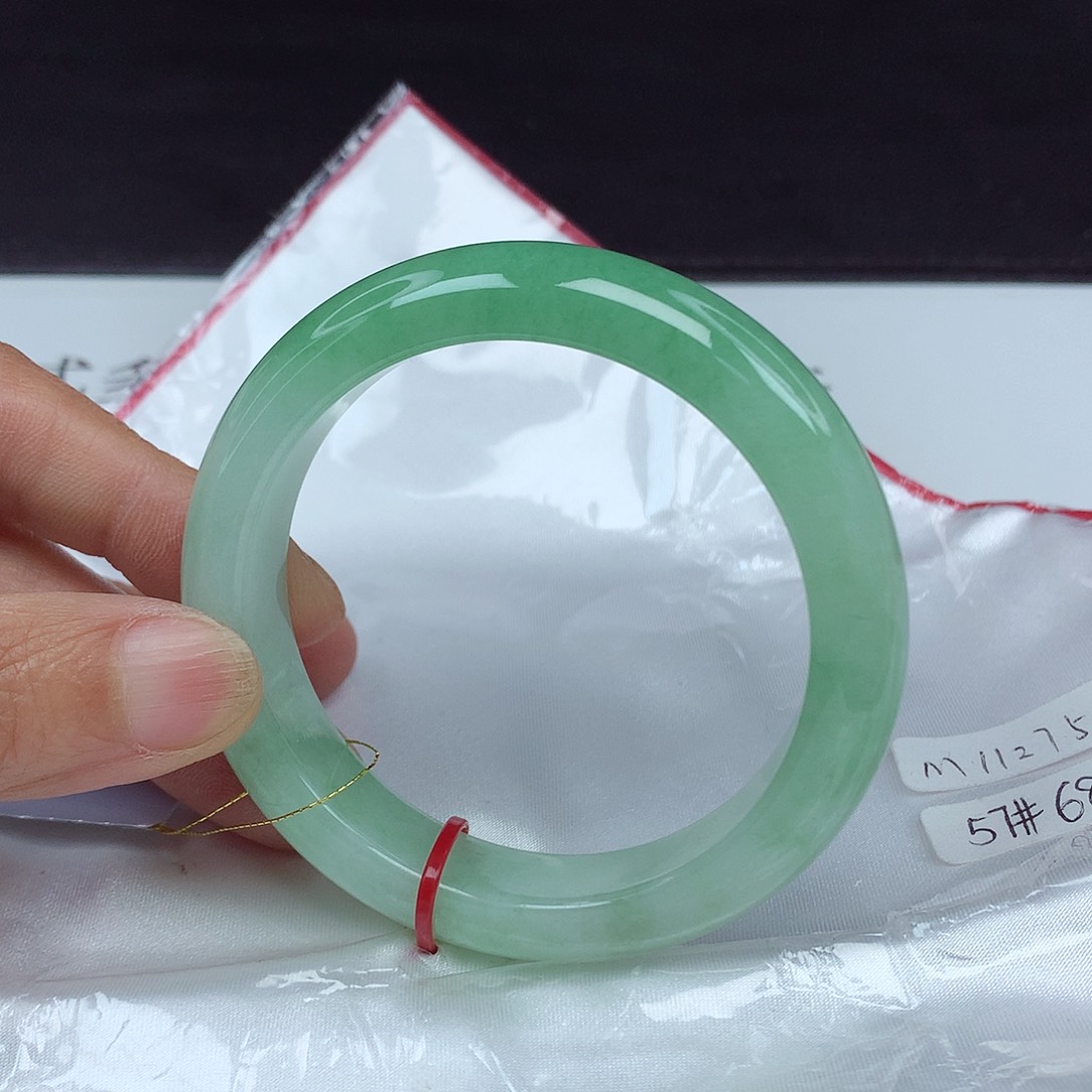 翡翠手镯未镶嵌57圈2752