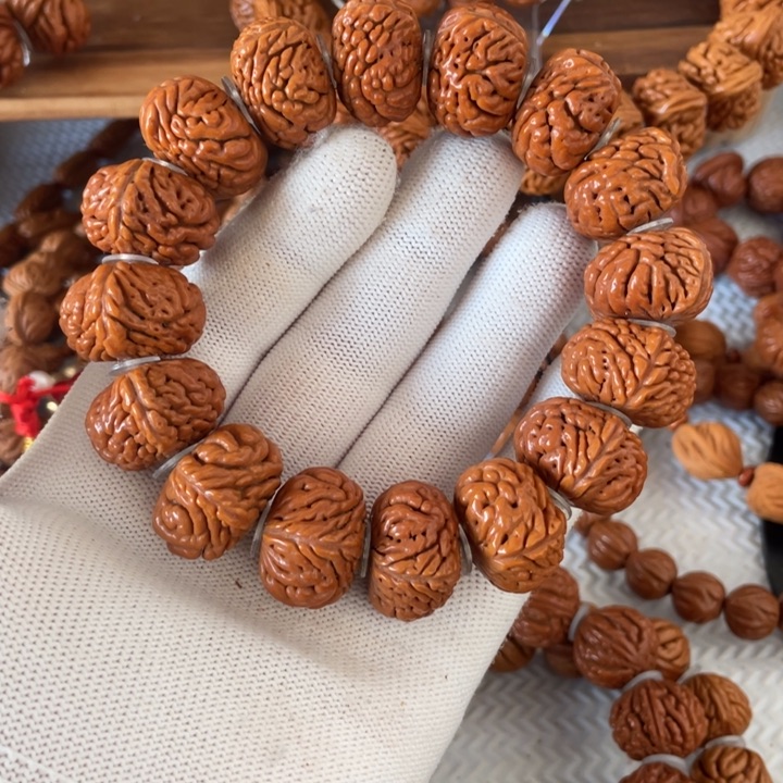 桃木3号链接桃核手串一个