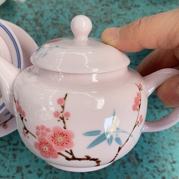 摆件陶红稀土翠竹壶