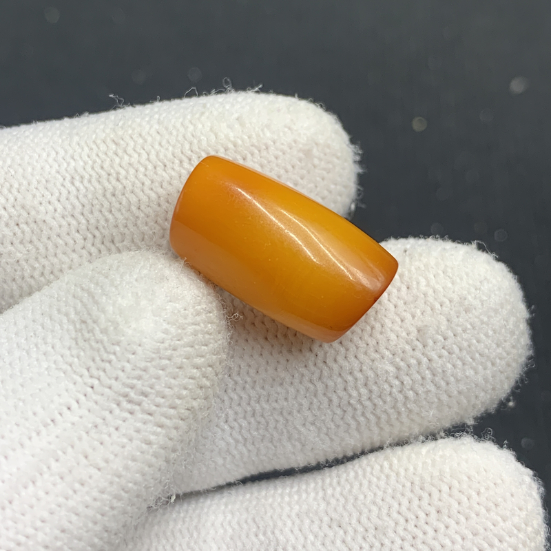 Q1233保真原矿俄料尺寸10.8*19.4mm蜜蜡单颗马蹄斜切顶珠支持复检