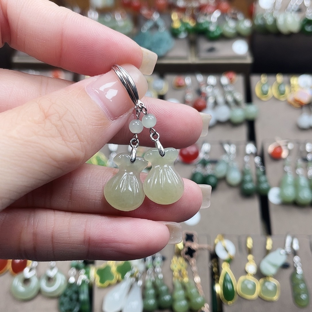 和田玉银S925镶嵌耳饰福袋