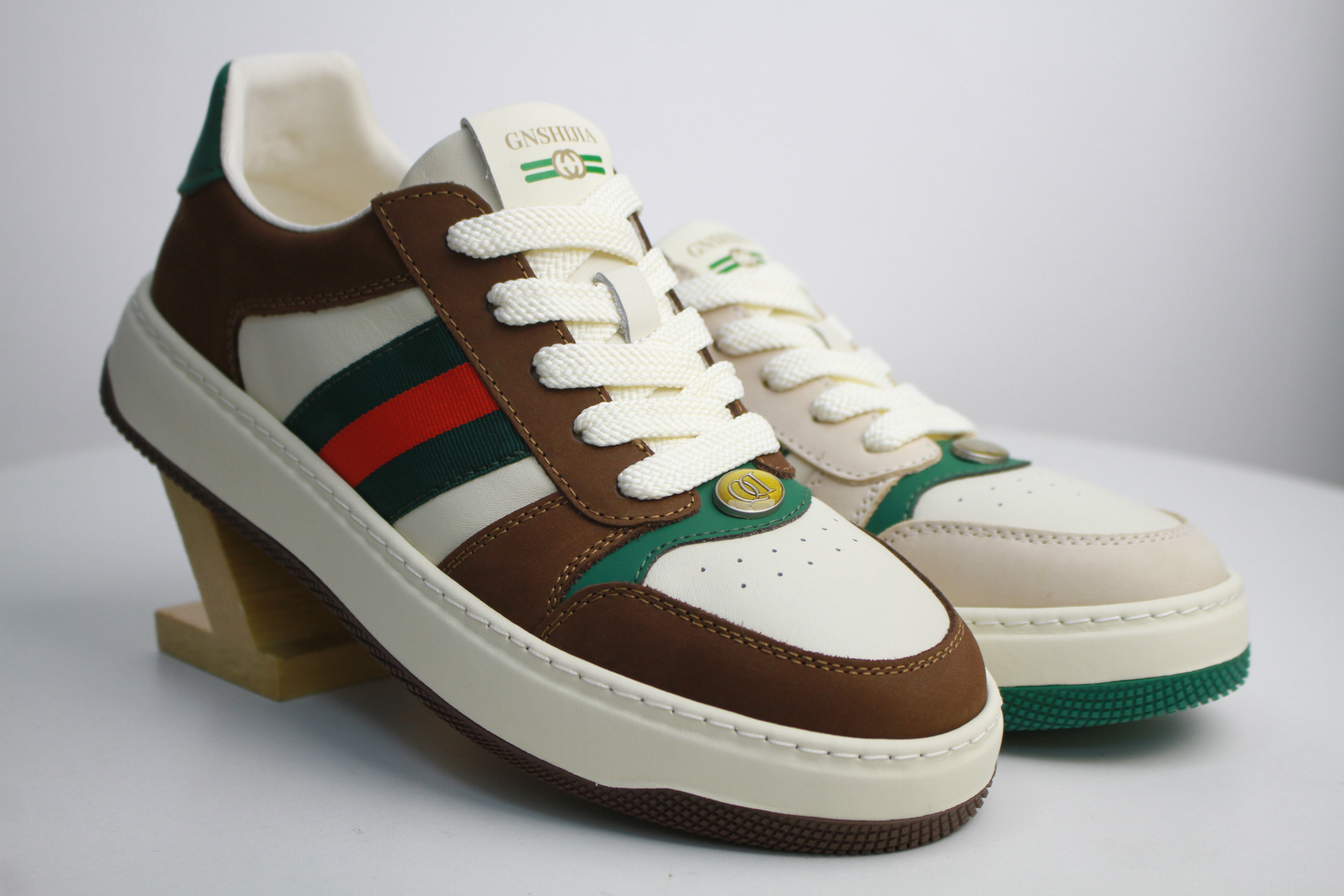 公牛世家2025秋冬时尚休闲男鞋