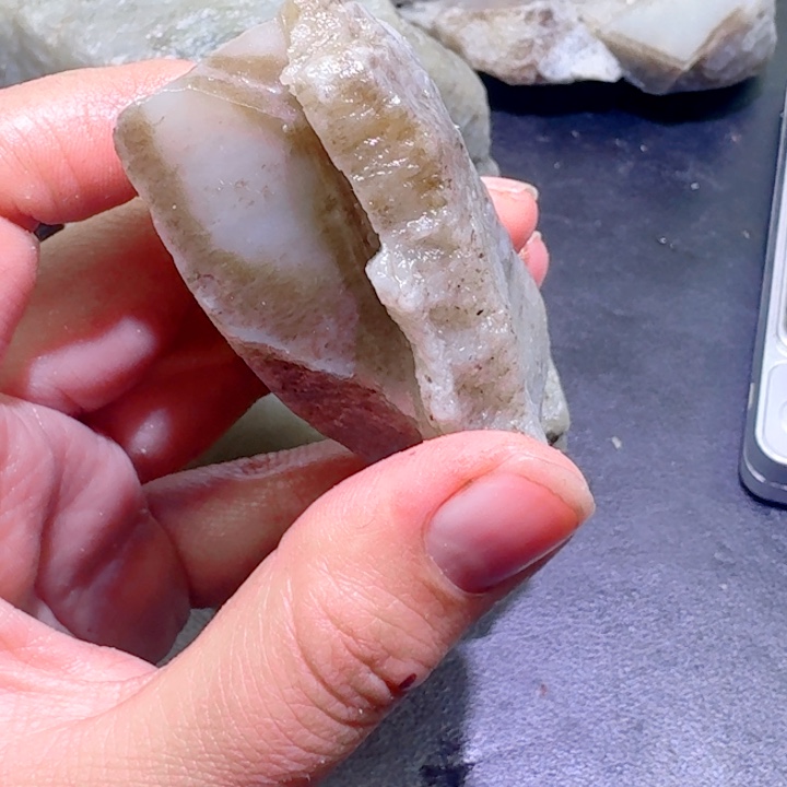 和田玉未镶嵌珠宝半成品