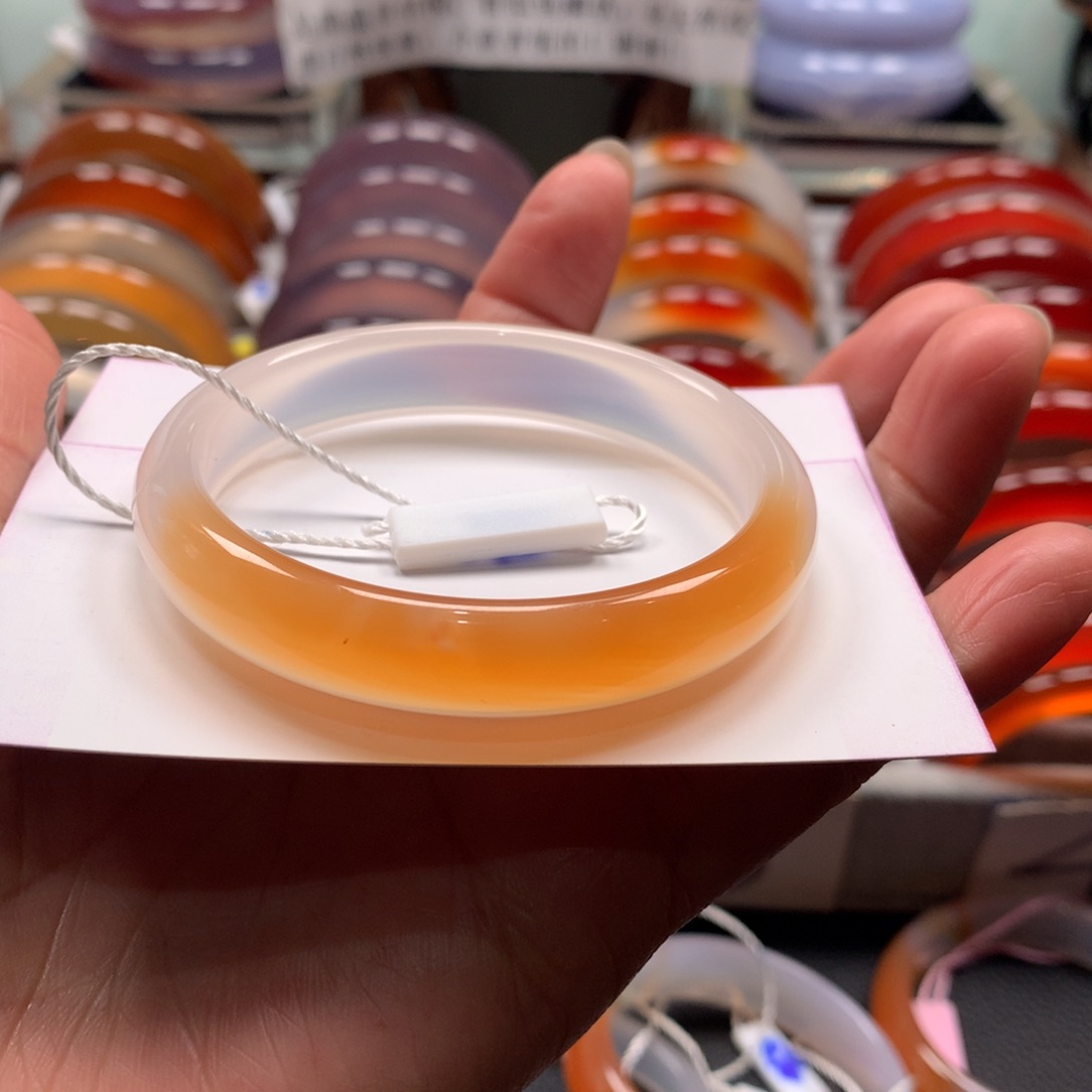 玛瑙/玉髓手镯未镶嵌阿*猫