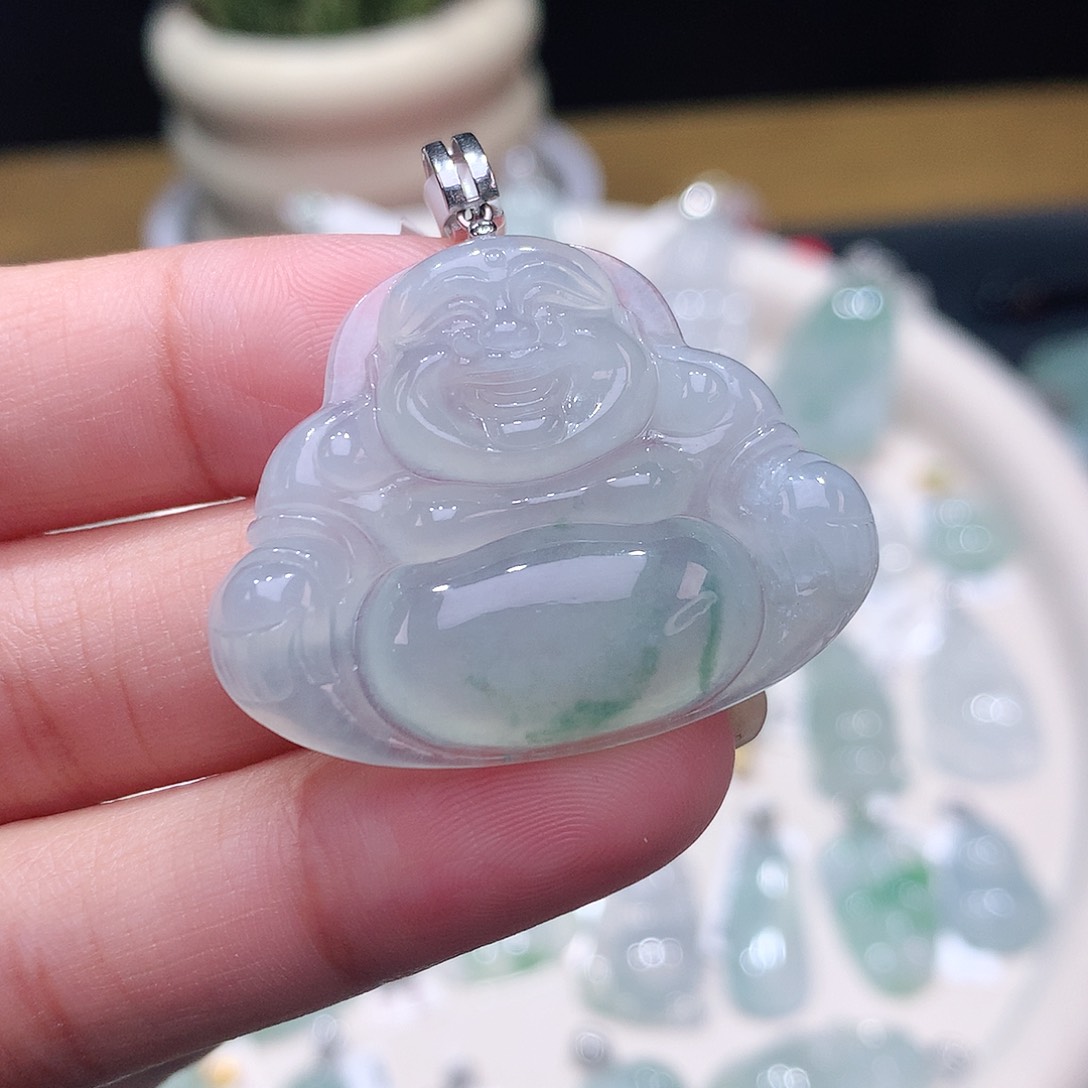 颈饰18K金镶嵌翡翠佛公