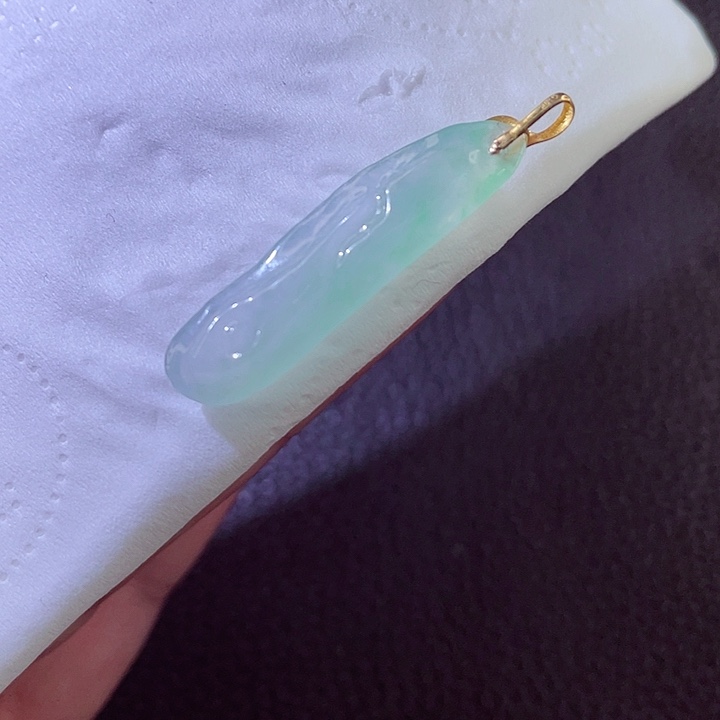 翡翠18K金镶嵌颈饰翡翠