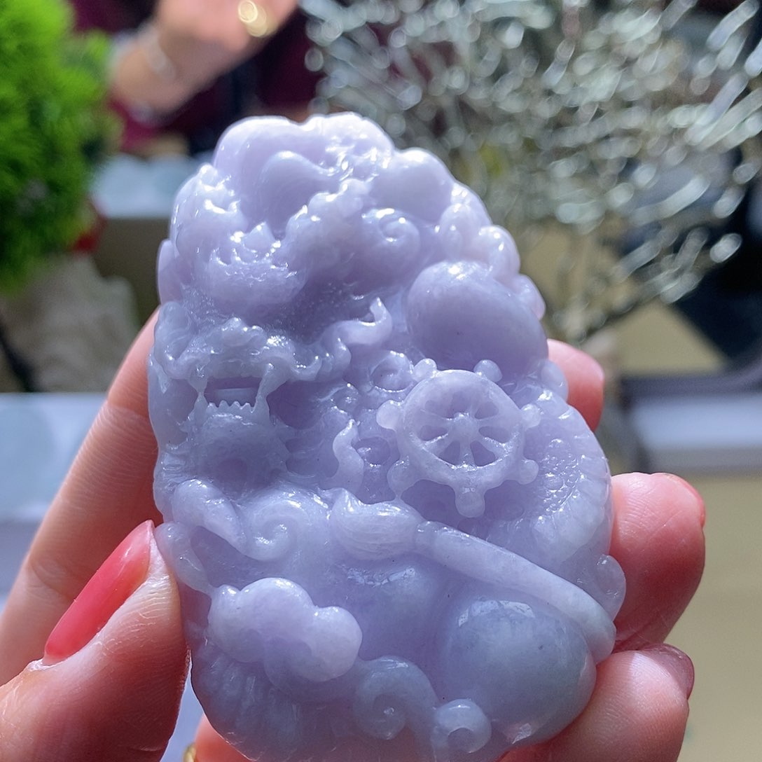 【闪购商品】翡翠颈饰未镶嵌龙牌