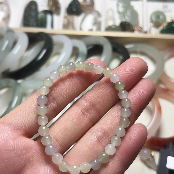 和田玉未镶嵌手镯