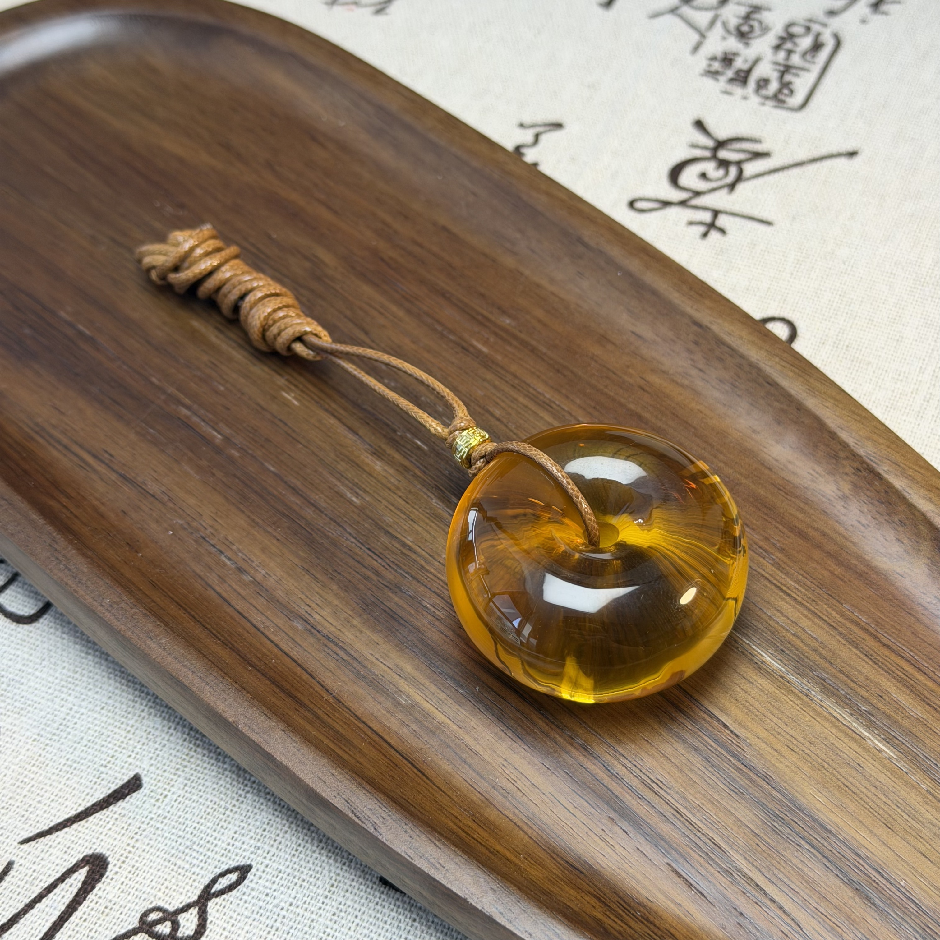 【Y】44号蜜蜡金珀扣子吊坠