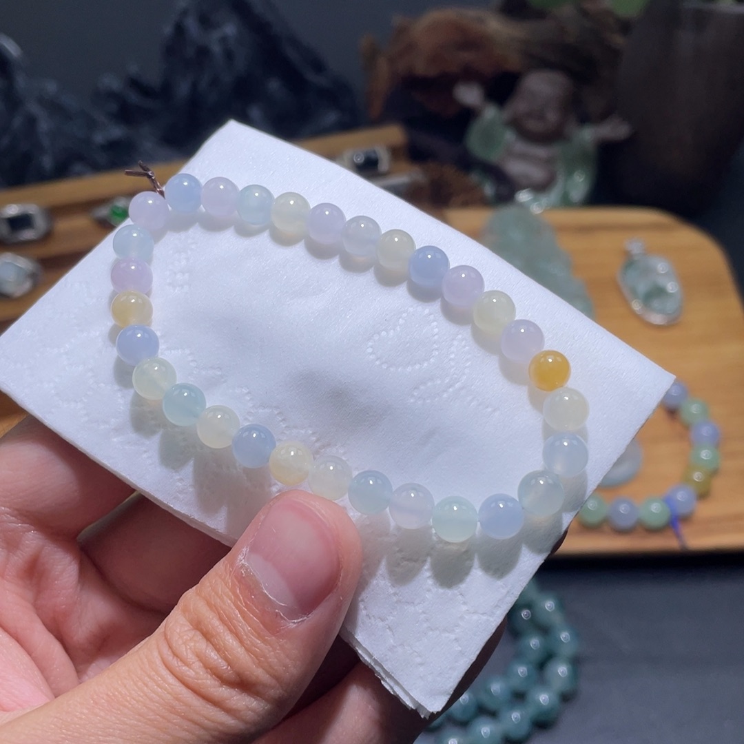 定制翡翠未镶嵌手串