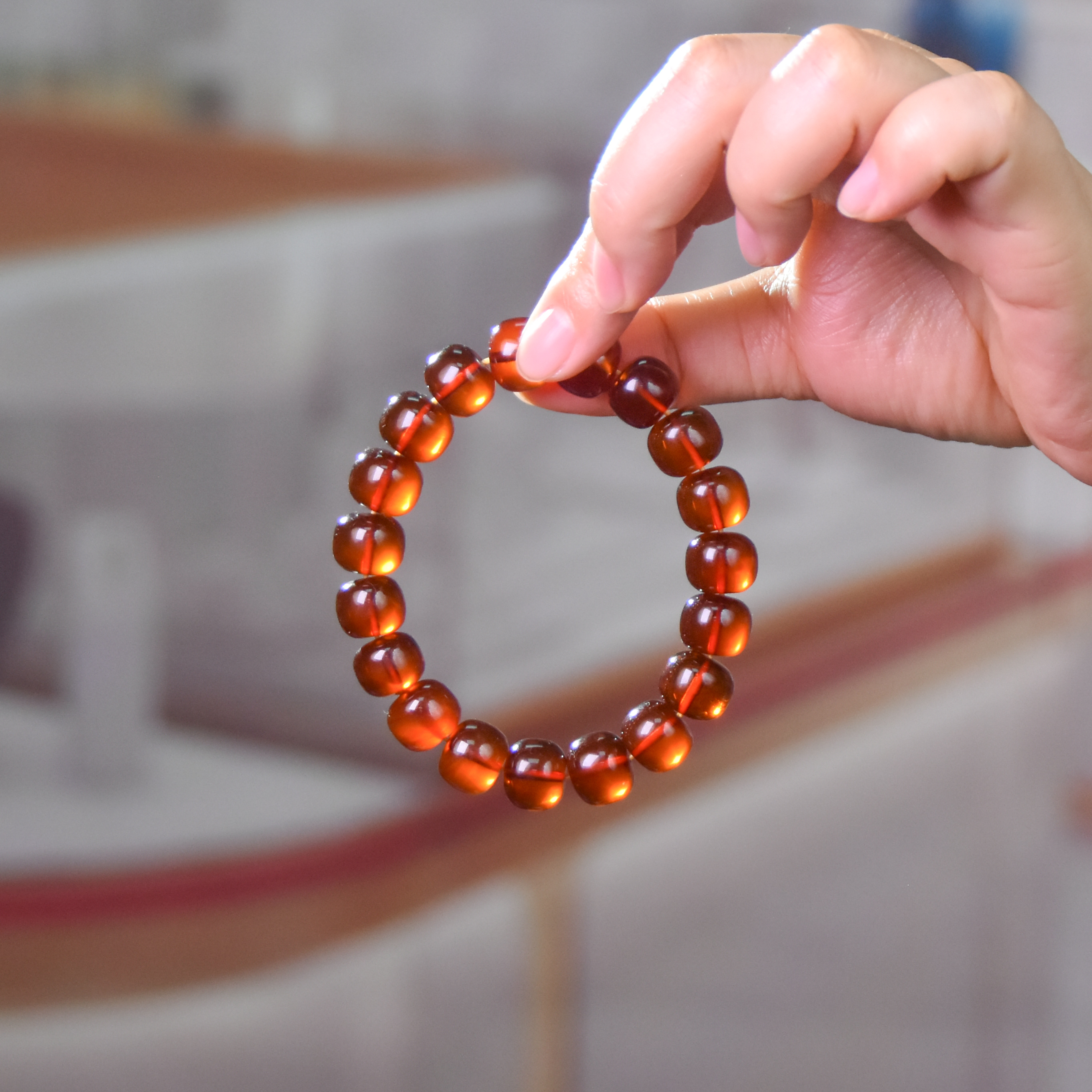 卫民珠宝-12+血珀老型手串缅甸天然琥珀单圈素串时尚百搭老型珠