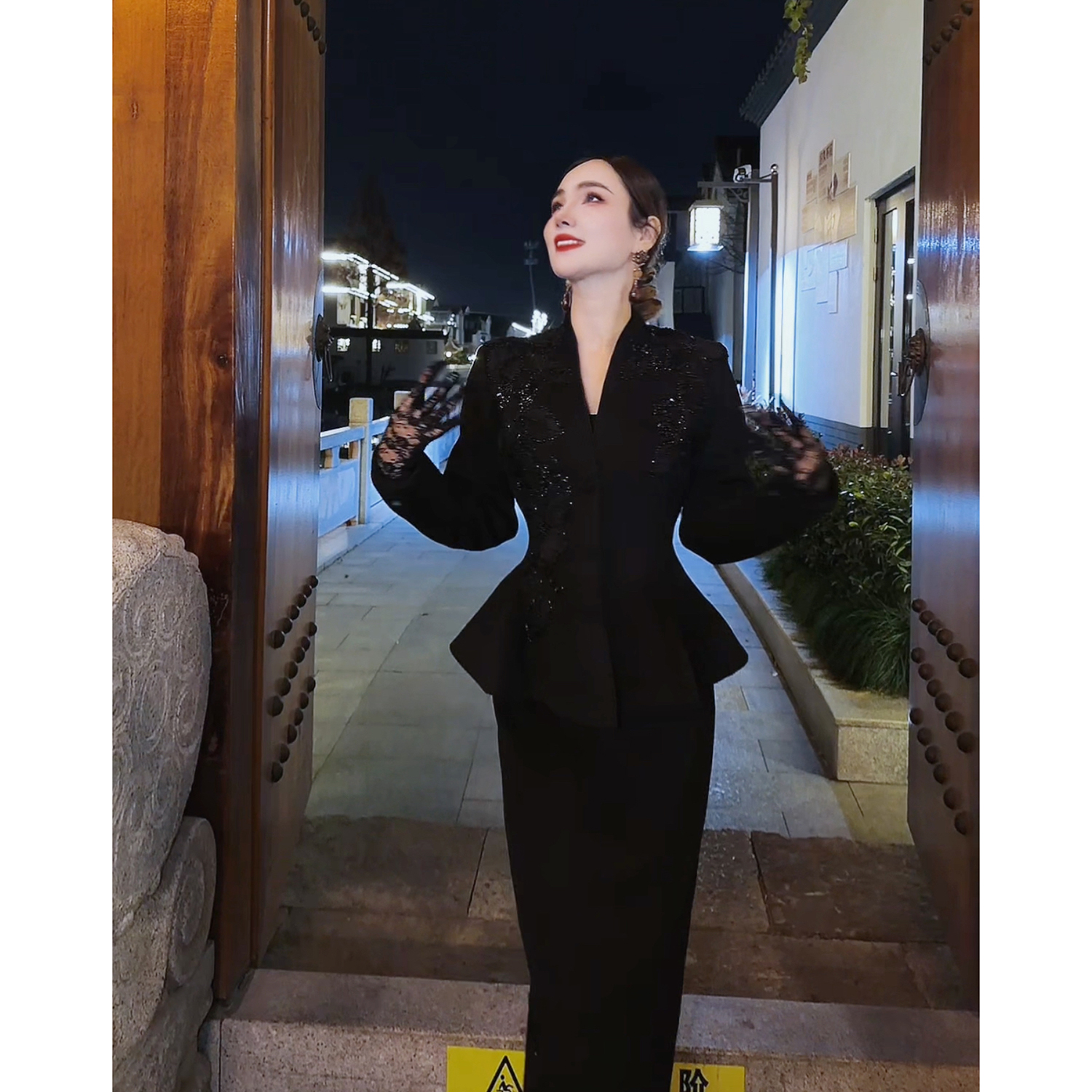 原创设计原宿风时尚套装西装法式女装宫廷风秋冬手工花羊毛半身裙