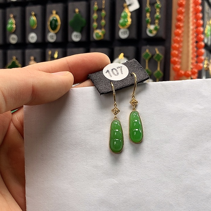 和田玉耳饰18K金镶嵌