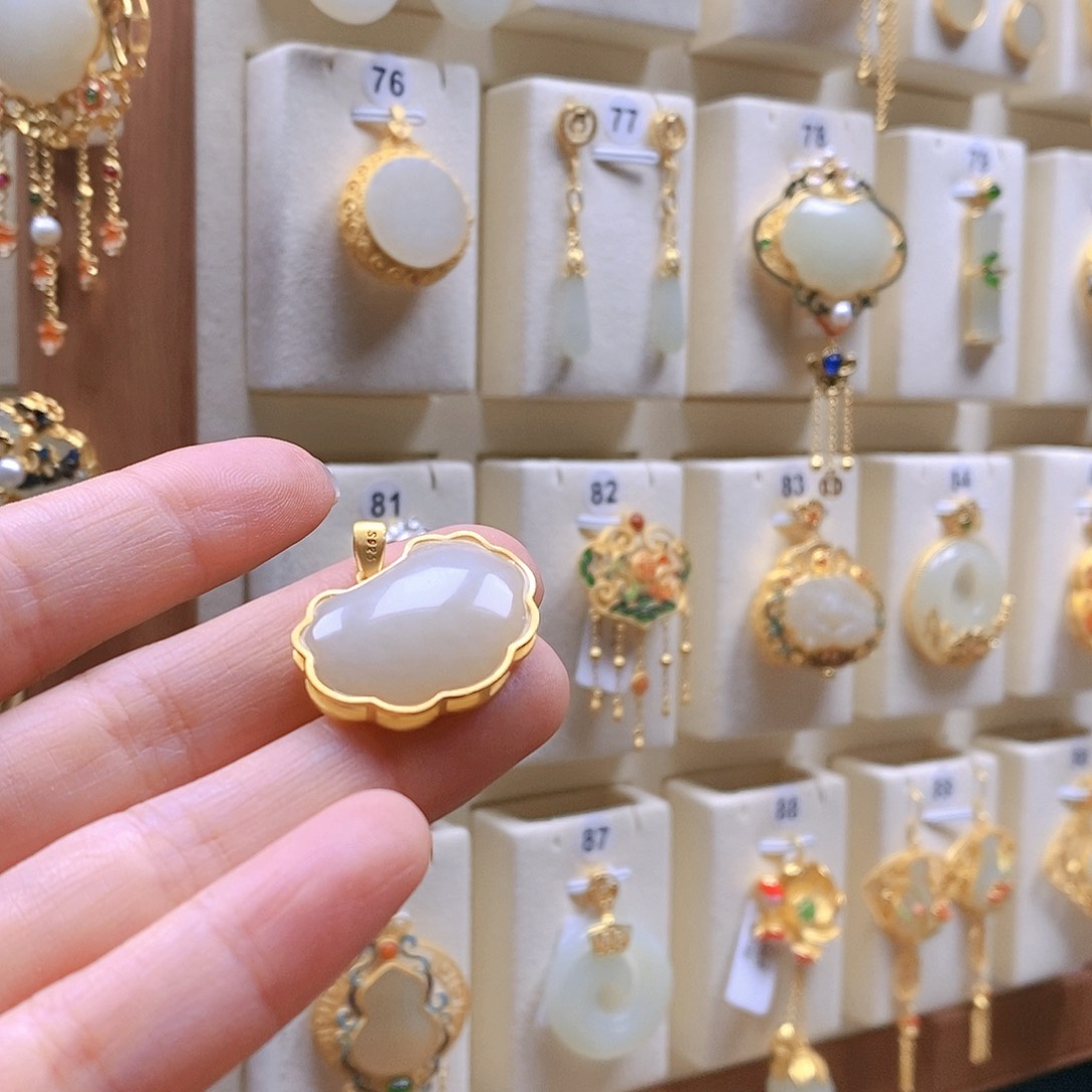 和田玉颈饰银S925镶嵌