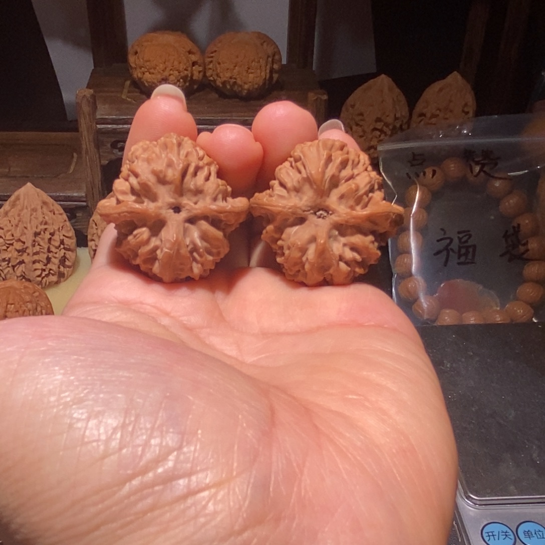 文玩核桃吊坠苹果园35+