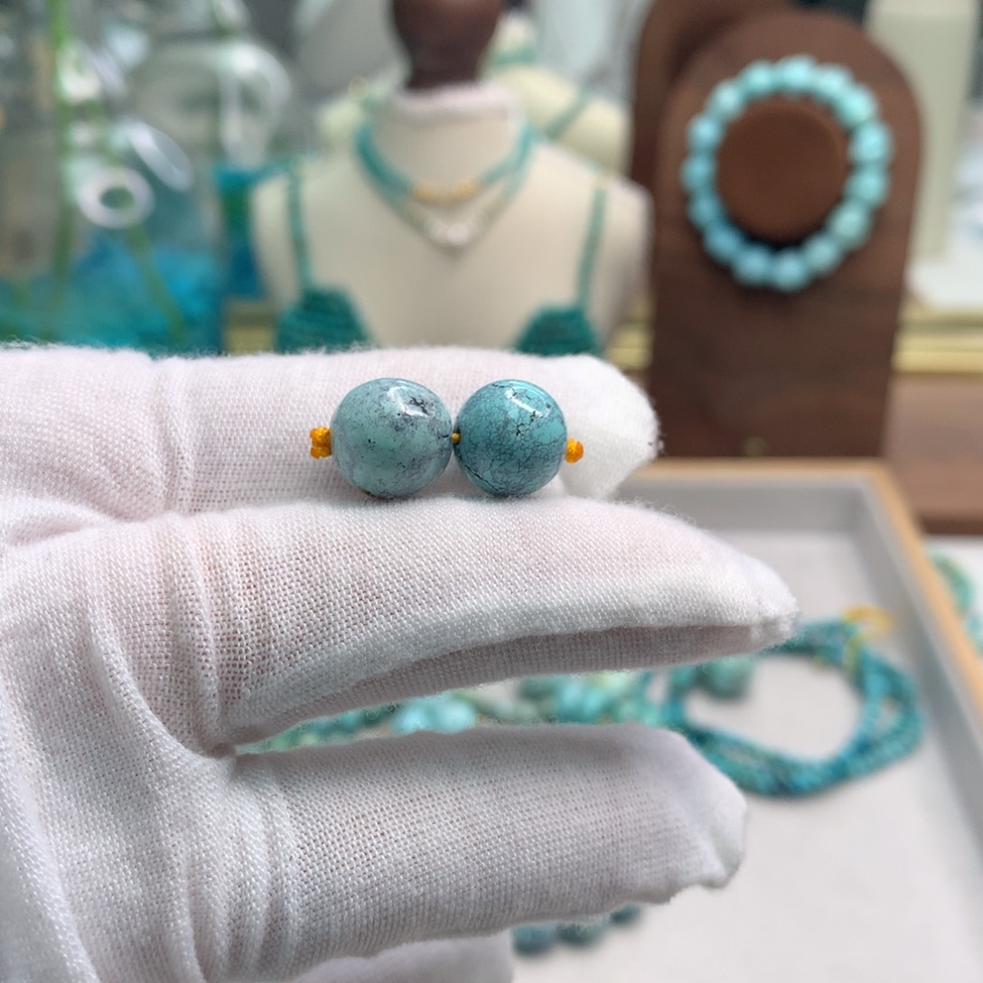 绿松石未镶嵌饰品