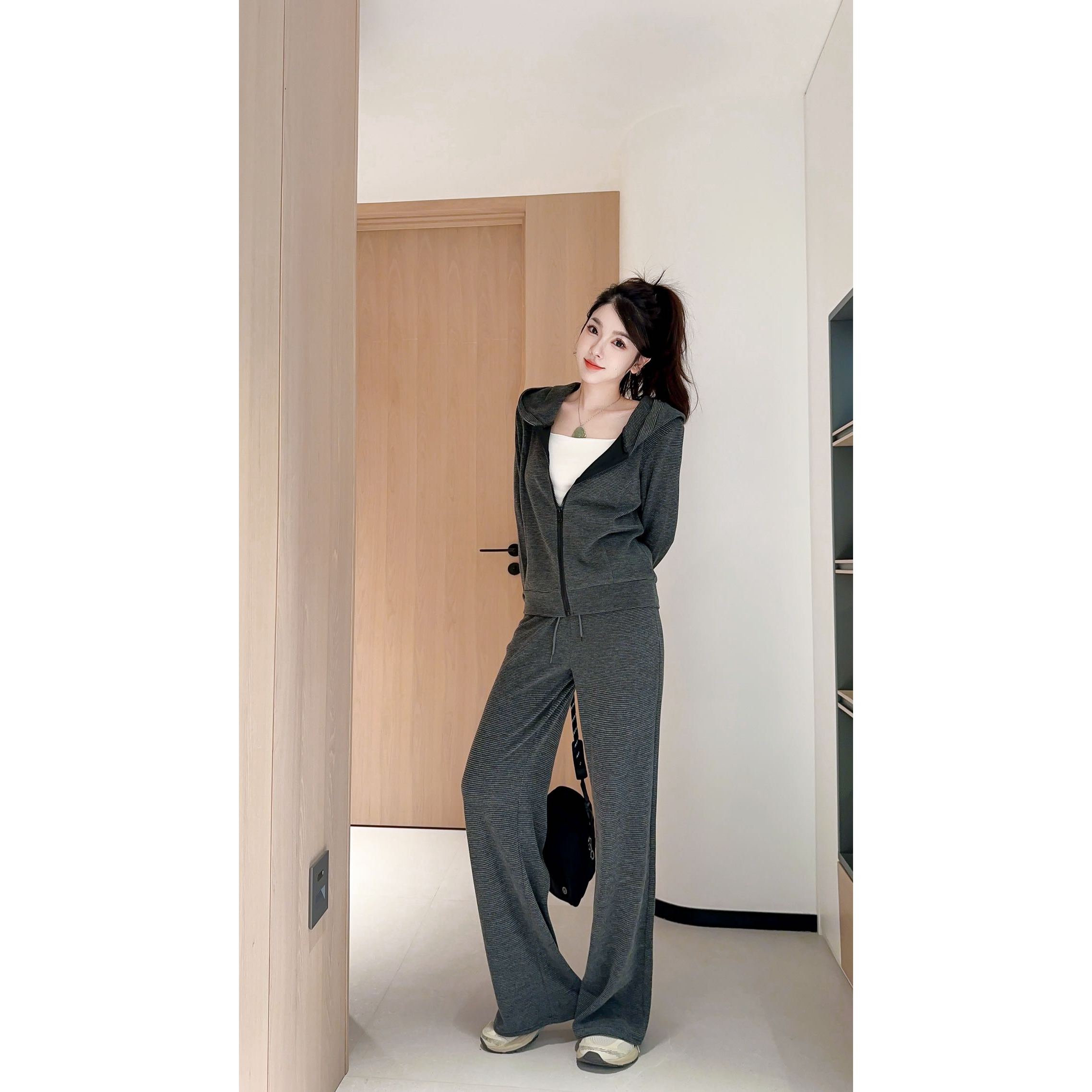【运补8-10】早秋休闲慵懒运动套装女韩系条纹连帽卫衣套装【632】