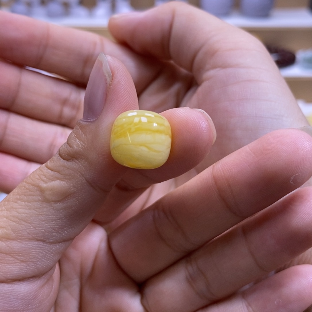 琥珀未镶嵌珠宝奇石13.5