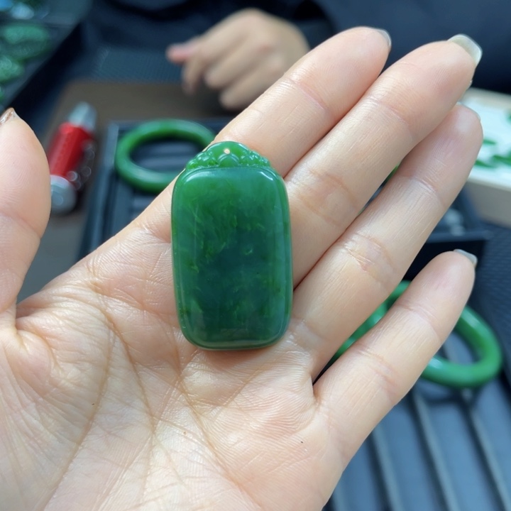 【闪购商品】和田玉（碧玉）颈饰未镶嵌