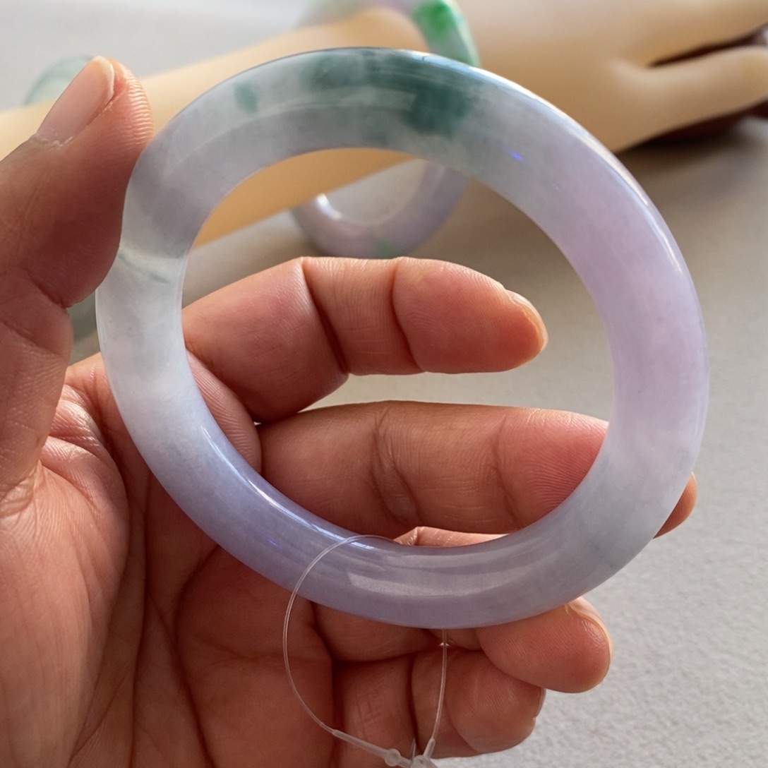 翡翠手镯（圆镯）未镶嵌天然翡翠手镯