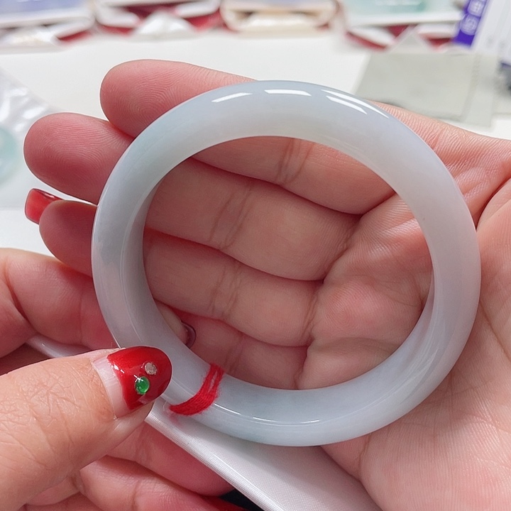 翡翠手镯（圆镯）未镶嵌缅甸翡翠手镯58圈