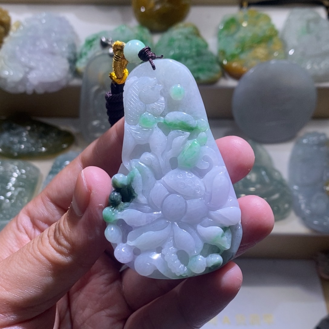 【闪购商品】翡翠颈饰未镶嵌莲花