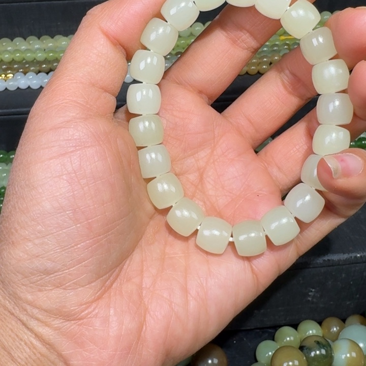 和田玉（青玉）未镶嵌颈饰