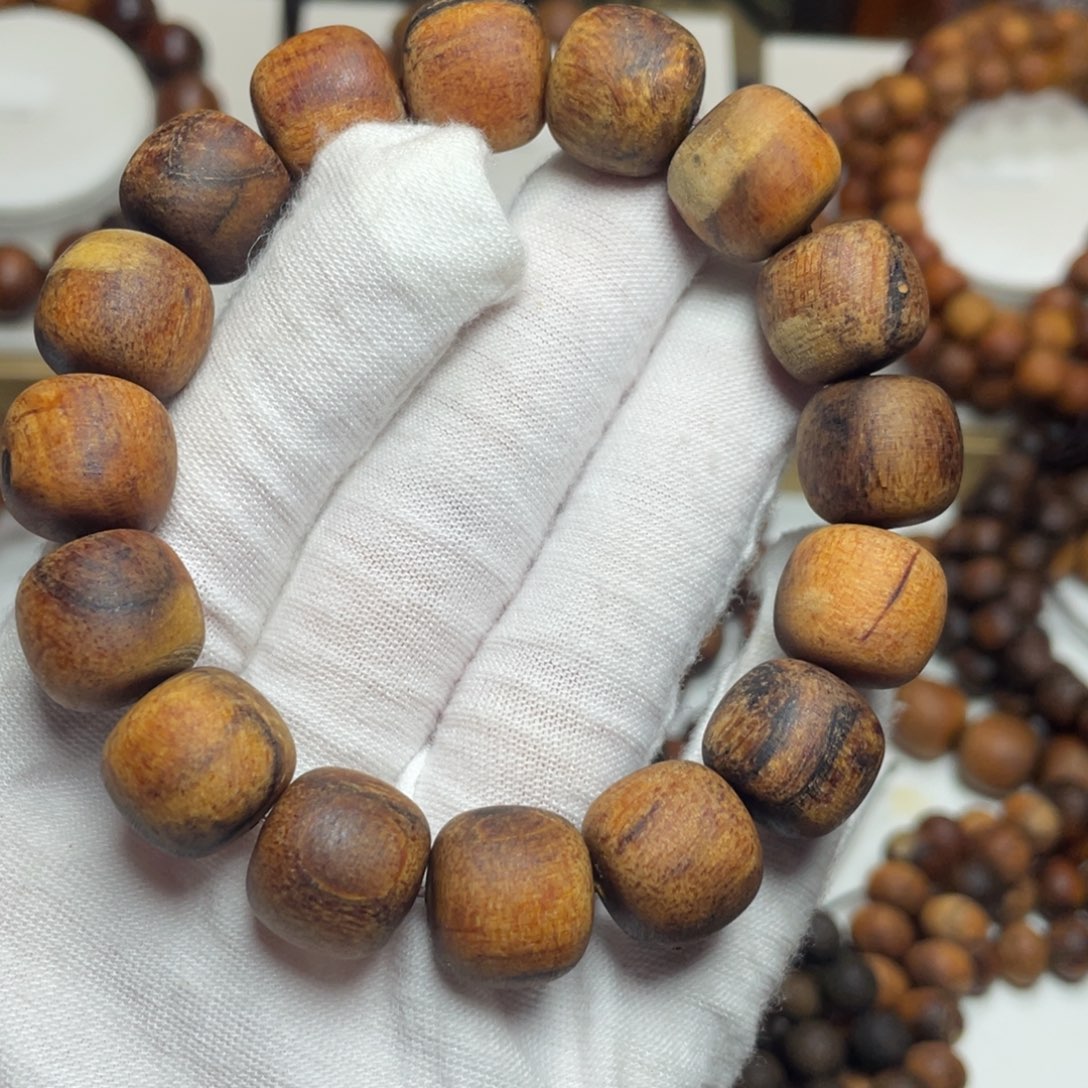 扇子贡木手串定制1314虫漏