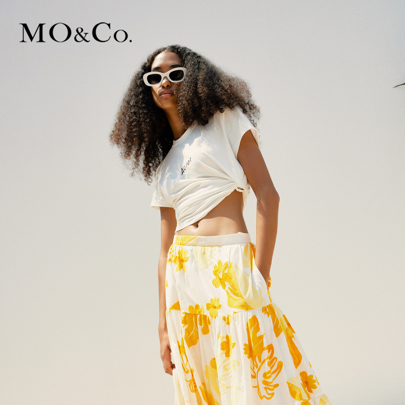 【诗语专属】MOCO短袖T恤春夏简约印花圆领舒适净色棉质MBC2TEE022