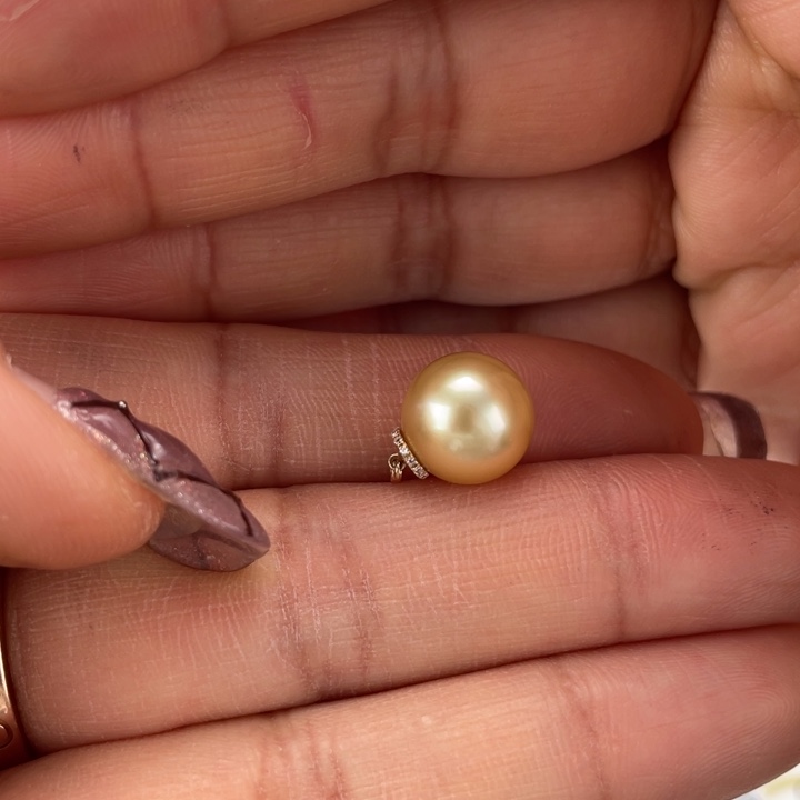 海水珍珠颈饰18K金镶嵌