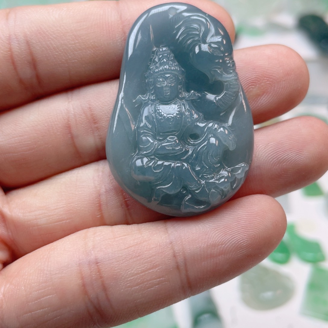 翡翠颈饰未镶嵌普贤