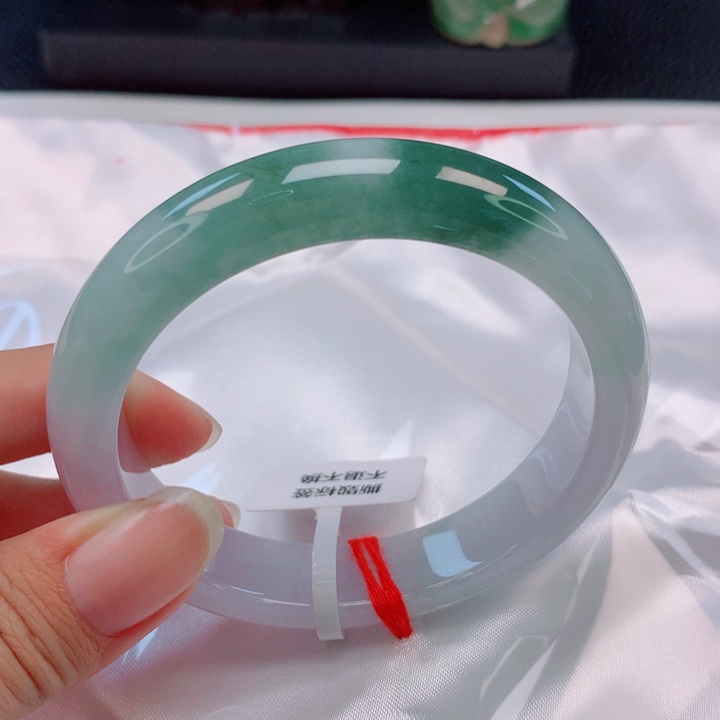 翡翠未镶嵌手镯55圈