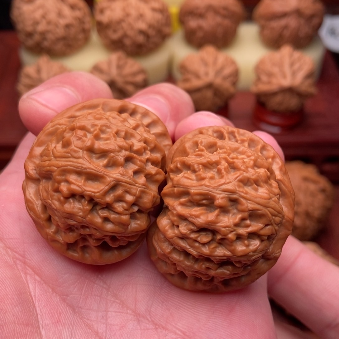 桃核把件老树桃心宫灯40