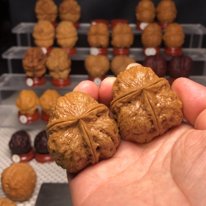 夏***里文玩核桃把件206虎头三炸