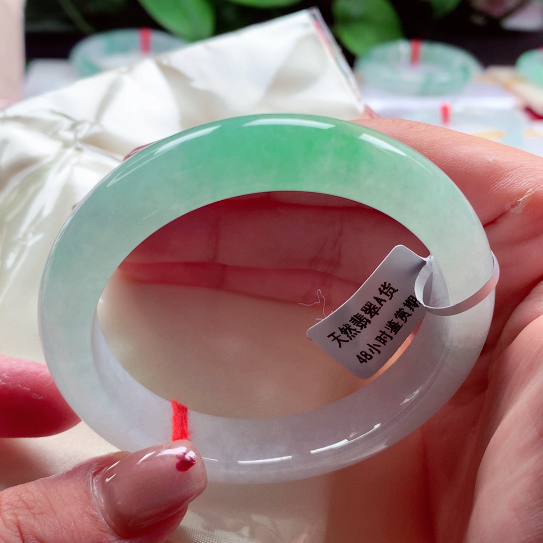 翡翠手镯未镶嵌师妹阳春白雪必收款（11号）