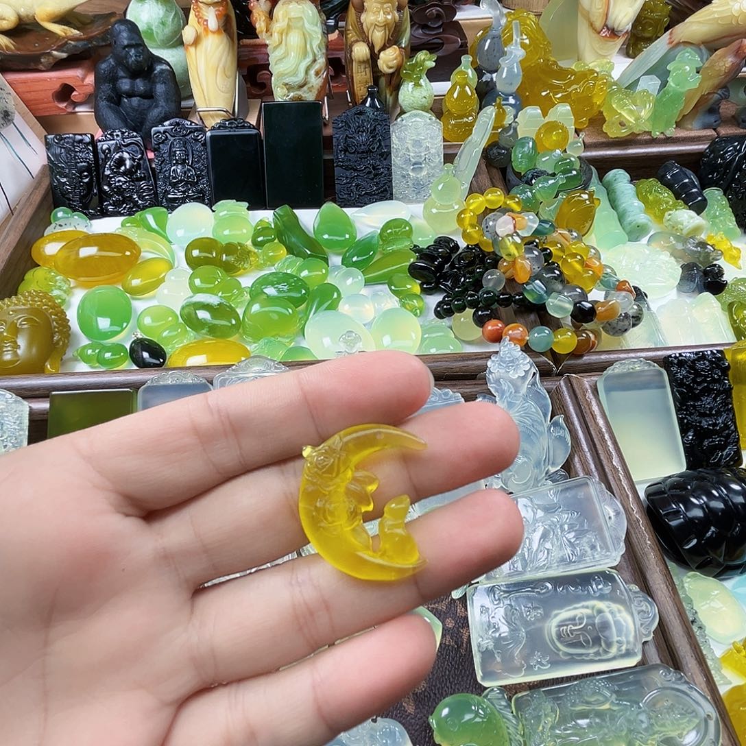 岫玉未镶嵌吊坠(不含链)