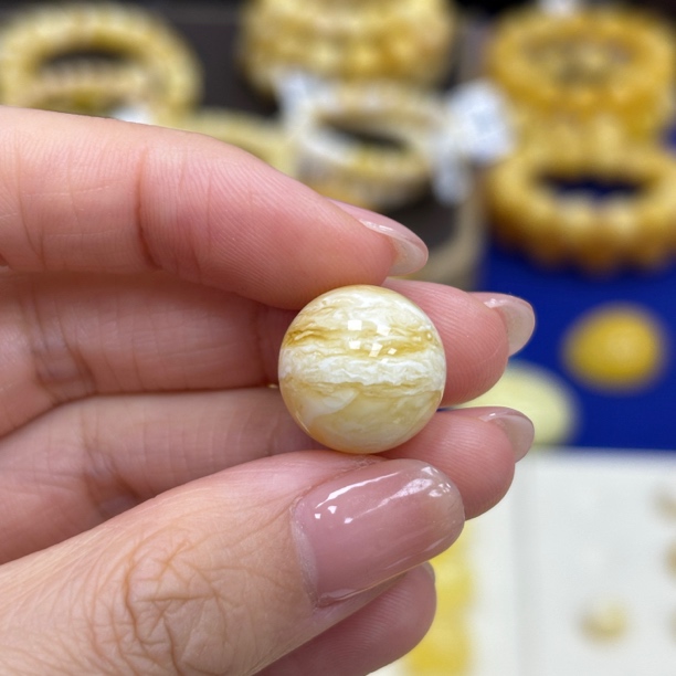 14.8mm 小妖珠宝天然原矿琥珀蜜蜡