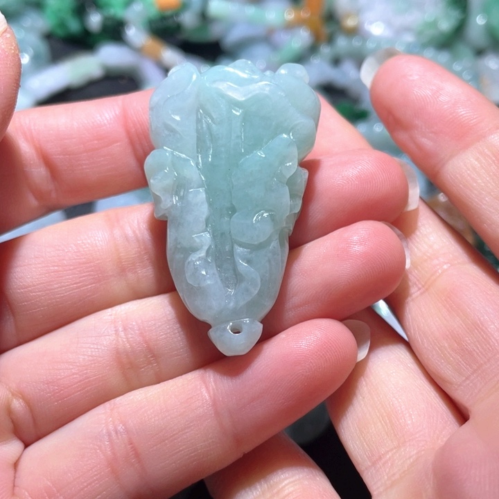 【闪购商品】翡翠颈饰未镶嵌天然翡翠