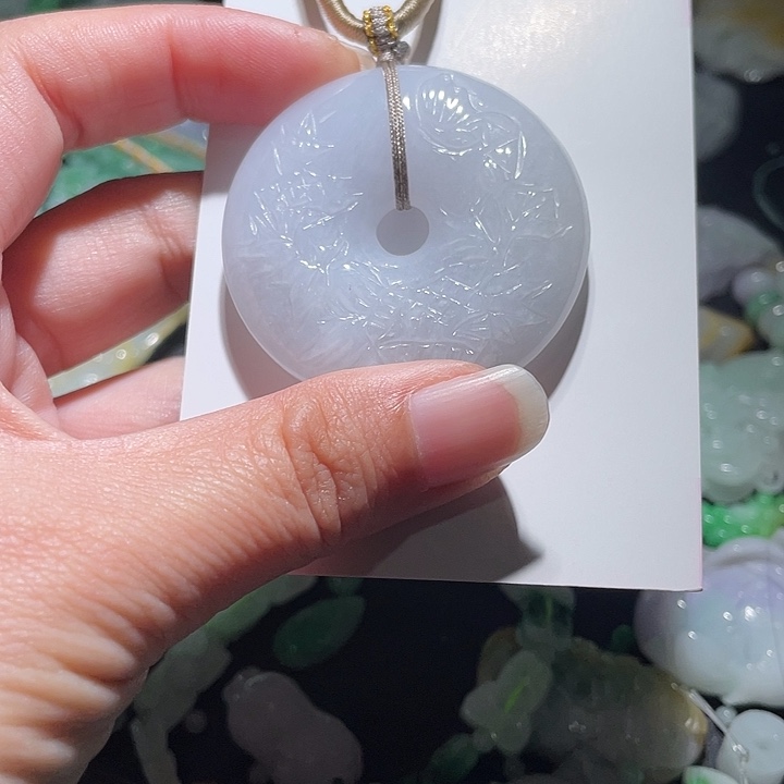 颈饰未镶嵌翡翠天