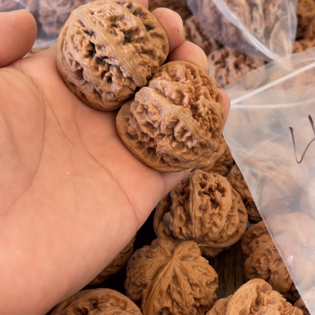 加***林吊坠文玩核桃43粗筋