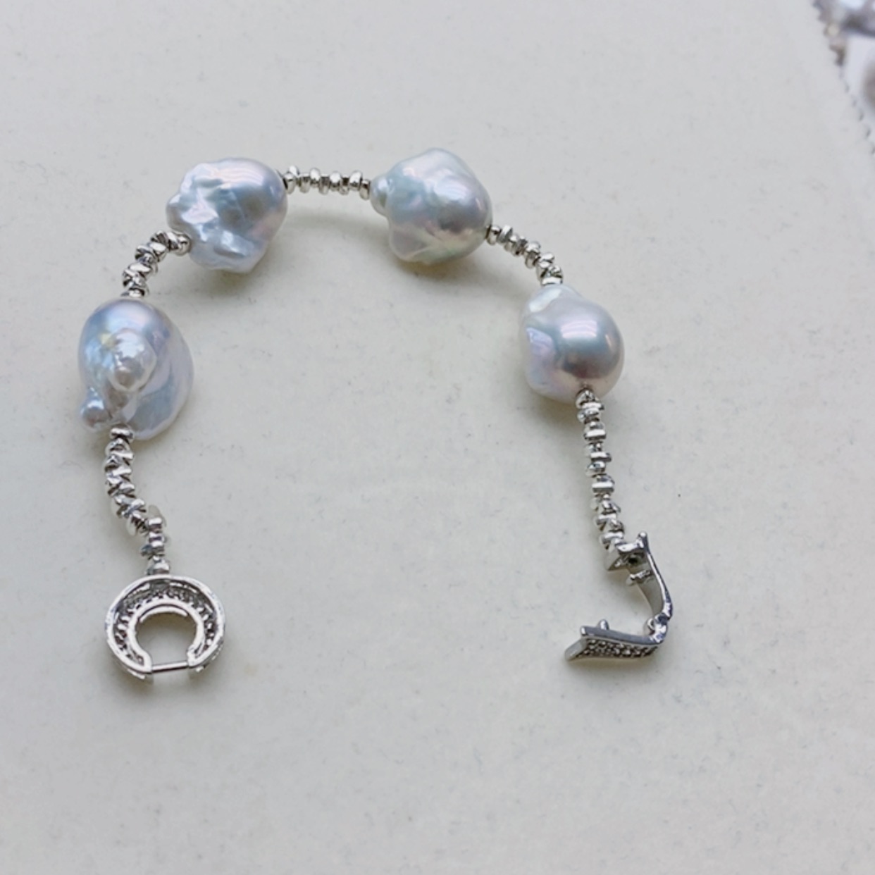 【闪购商品】银S925镶嵌淡水珍珠耳饰