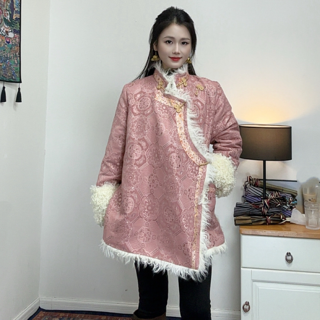 冬季新款藏式加毛加厚外套女民族风秋冬保暖时尚宽松百搭重工藏装