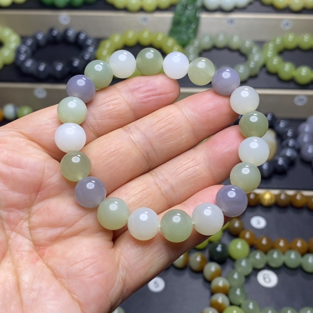 和田玉未镶嵌手串