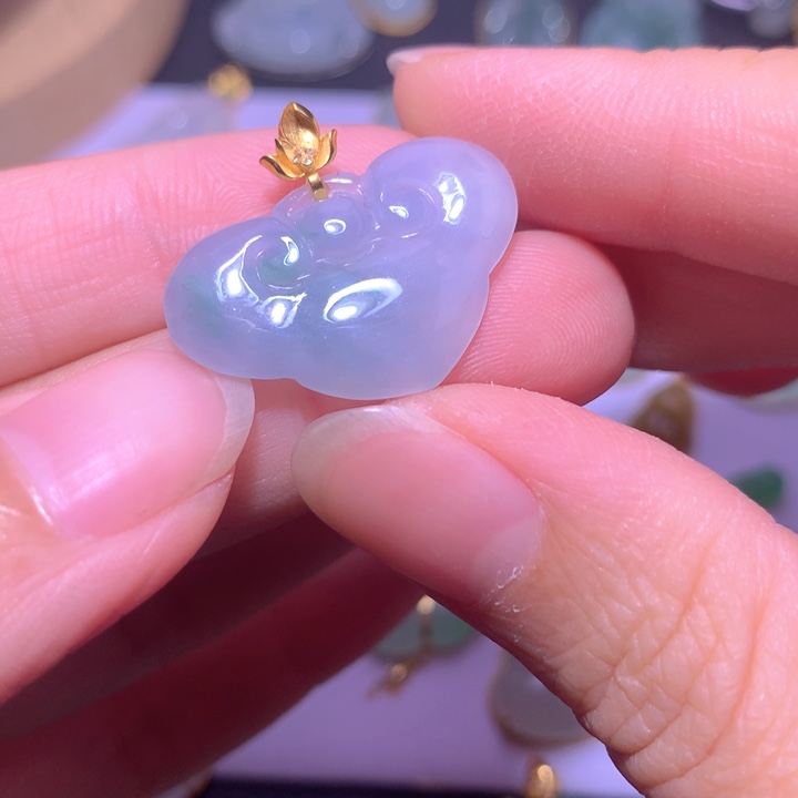 颈饰18K金镶嵌翡翠翡翠