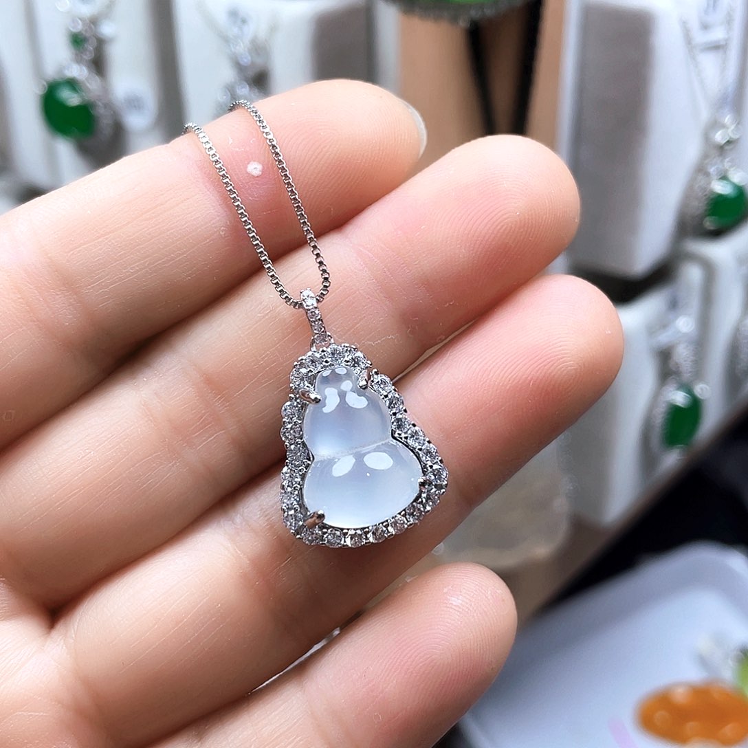 玛瑙/玉髓颈饰合金