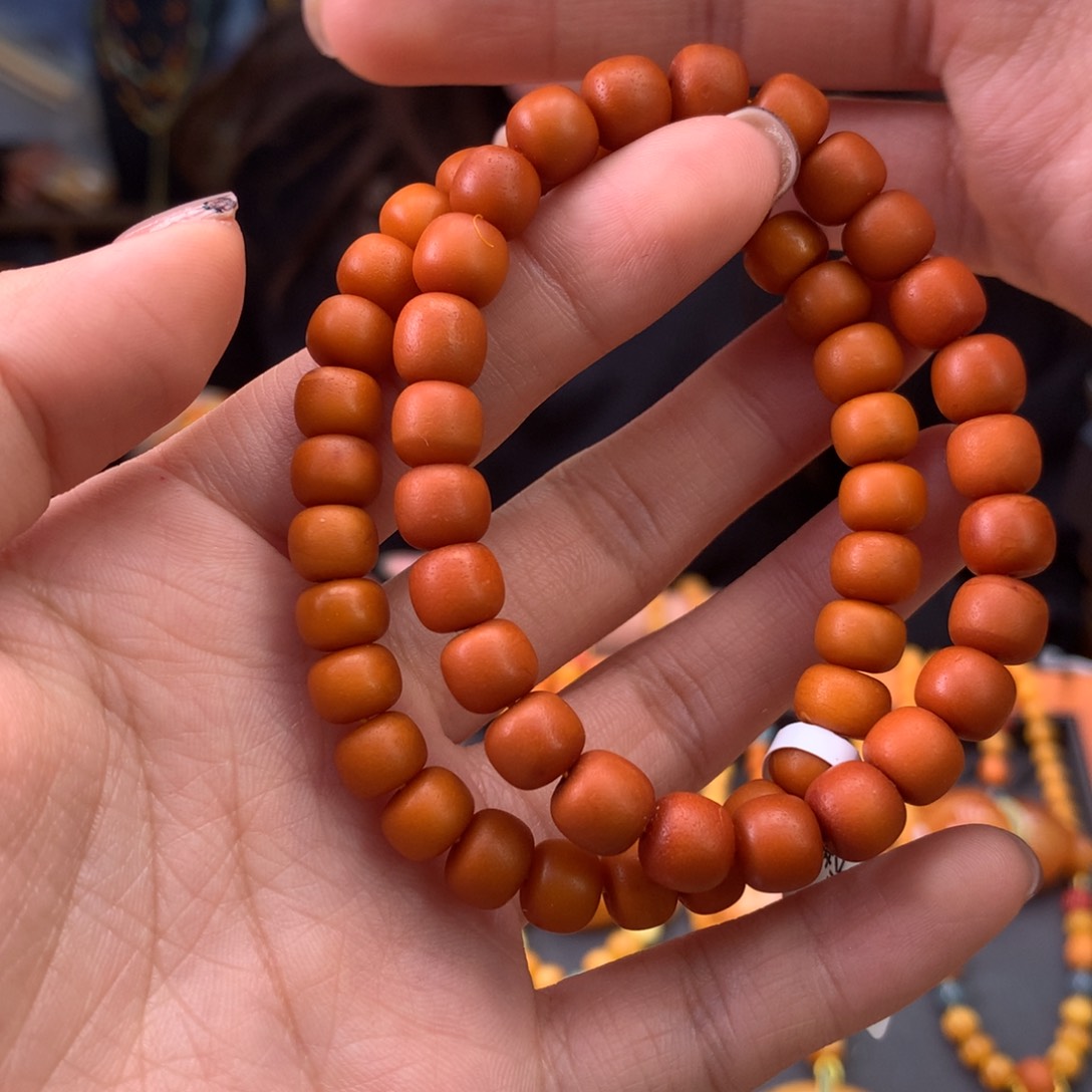 蜜蜡手串未镶嵌多样性发一