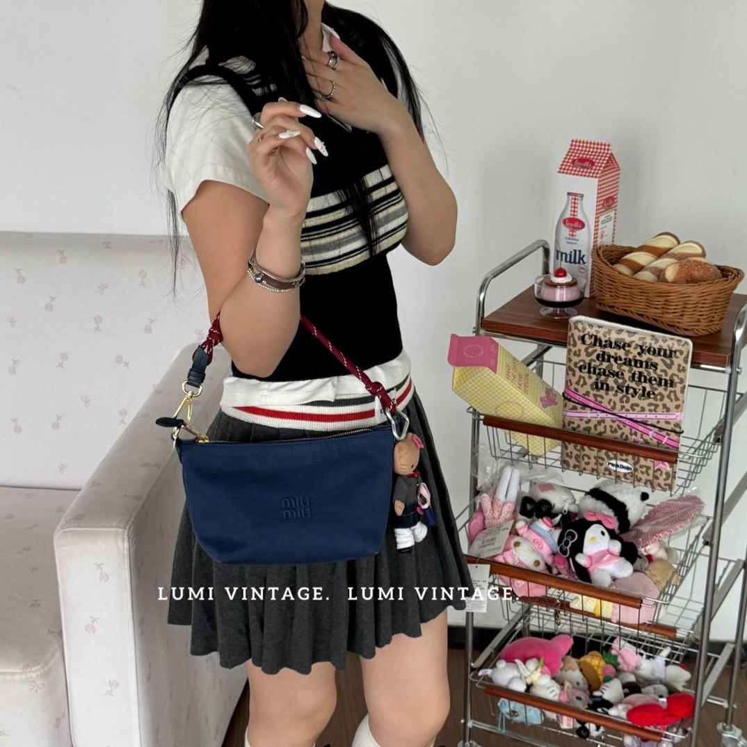 95新 MIU MIU/缪缪 新款藏蓝色帆布饭盒73225668