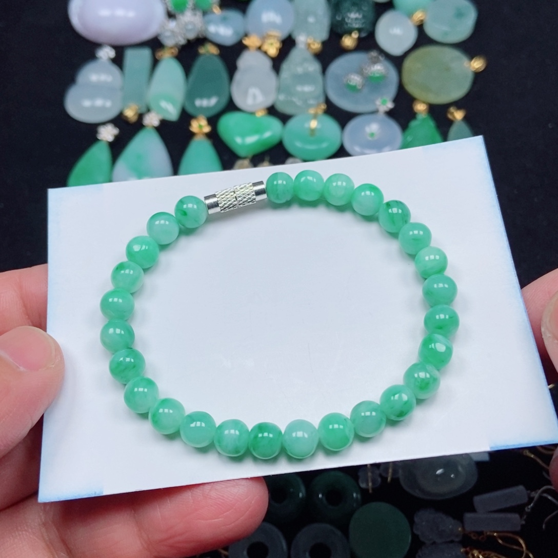 翡翠未镶嵌颈饰珠串