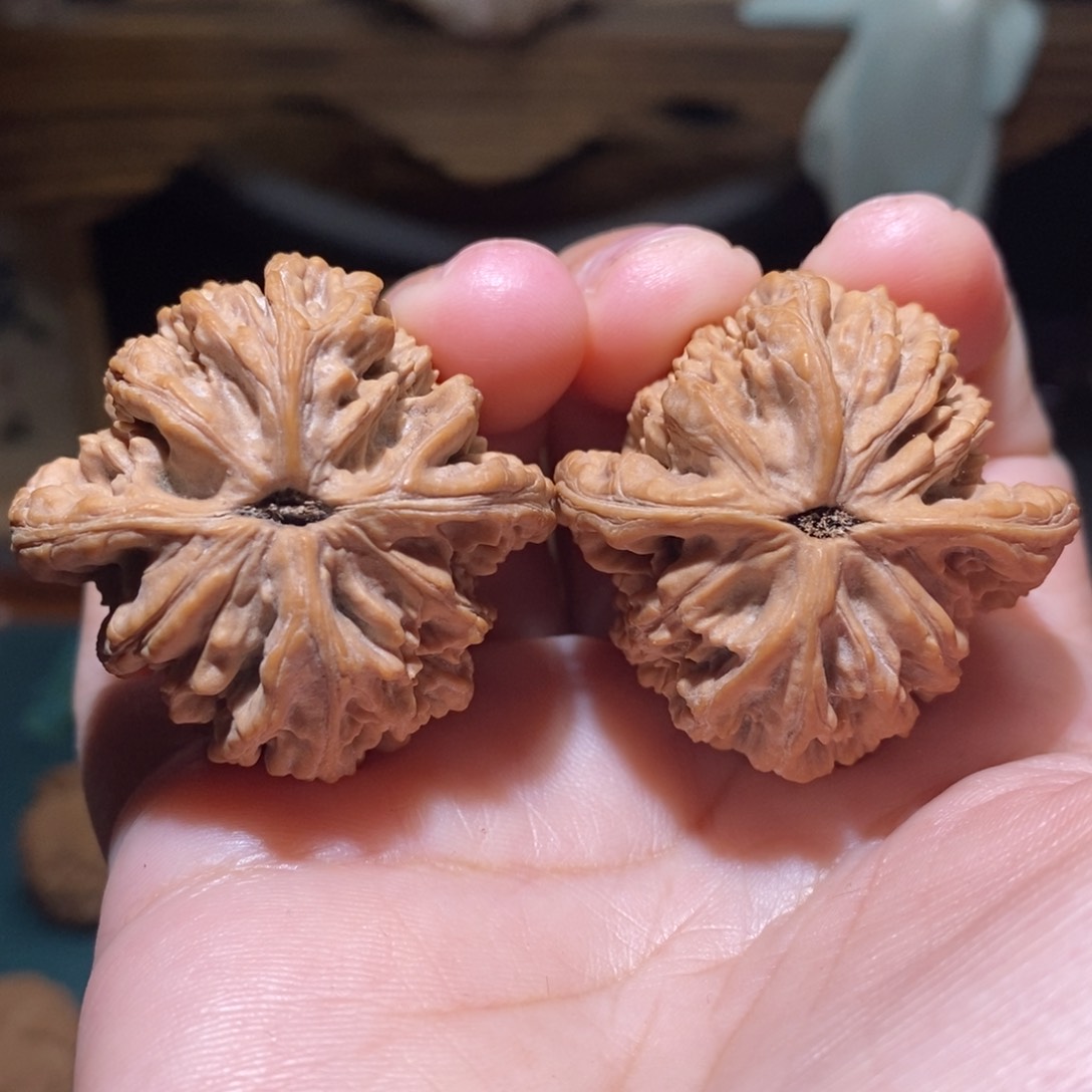 文玩核桃吊坠39麦虎